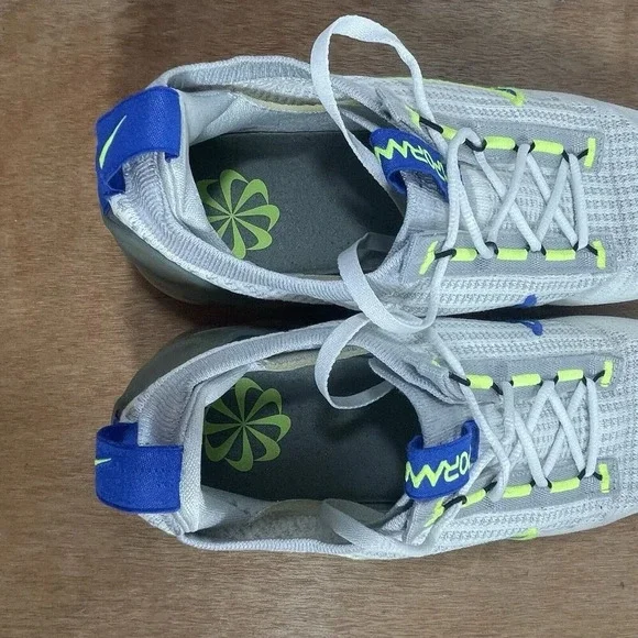 Nike Air VaporMax 2021 FK Men Size 8.5 'White Hyper Royal Volt' [DC9394-100] - Picture 8 of 9
